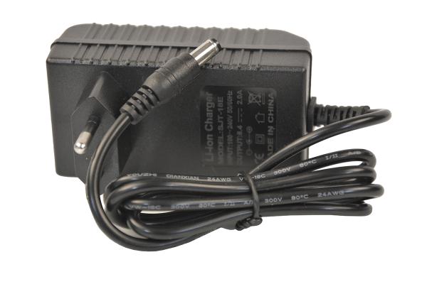 LUCKY ETETŐHAJÓ F01 HAJÓ TÖLTŐ