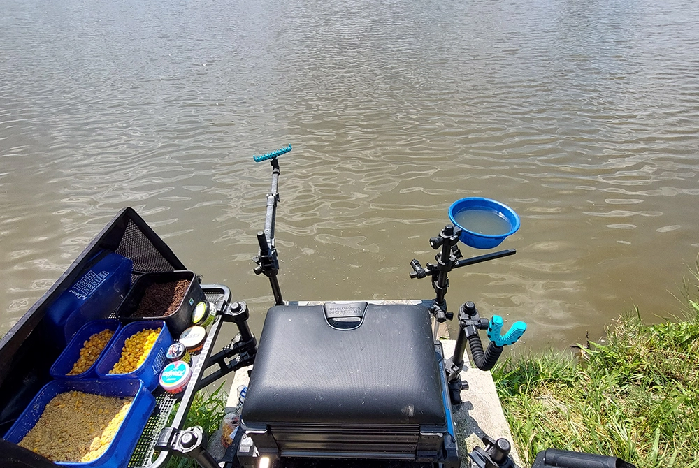 PK Fish Racing - Csalizás, etetés